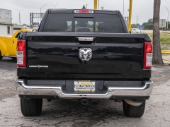 Used 2019  Ram 1500 2WD Crew Cab Big Horn&sol;Lone Star at A Motors Sales & Finance near San Antonio&comma; TX