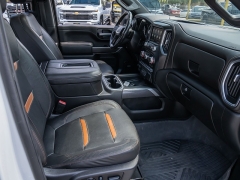 Used 2022  GMC Sierra 2500HD 4WD Crew Cab 159" AT4 Dsl at A Motors Sales & Finance near San Antonio&comma; TX