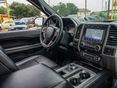 Used 2020  Ford Expedition 4d SUV 2WD XLT at A Motors Sales & Finance near San Antonio&comma; TX