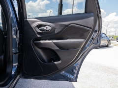 Used 2019 Jeep Cherokee 4d SUV FWD Latitude 2.4L at A Motors Sales & Finance near San Antonio, TX