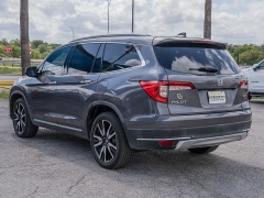 Used 2019  Honda Pilot 4d SUV FWD Touring 7-Passenger at A Motors Sales & Finance near San Antonio&comma; TX