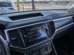 Used 2021  Volkswagen Atlas 3&period;6L V6 SE w&sol;Technology R-Line FWD at A Motors Sales & Finance near San Antonio&comma; TX