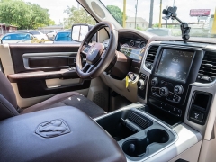 Used 2016  Ram 1500 2WD Crew Cab Lone Star at A Motors Sales & Finance near San Antonio&comma; TX