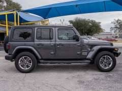Used 2020  Jeep Wrangler Unlimited 4d SUV 4WD Sahara at A Motors Sales & Finance near San Antonio&comma; TX