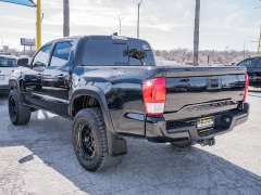 Used 2017  Toyota Tacoma 4WD Double Cab TRD Off-Road Auto at A Motors Sales & Finance near San Antonio&comma; TX