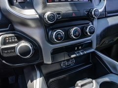 Used 2020  Ram 1500 2WD Crew Cab Lone Star at A Motors Sales & Finance near San Antonio&comma; TX
