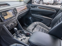 Used 2018  Volkswagen Atlas 3&period;6L V6 SEL Premium 4MOTION at A Motors Sales & Finance near San Antonio&comma; TX