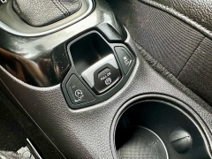 Used 2020 Jeep Compass 4d SUV FWD Latitude Altitude at A Motors Sales & Finance near San Antonio, TX
