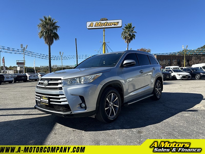 Used 2017  Toyota Highlander 4d SUV FWD XLE at A Motors Sales & Finance near San Antonio, TX