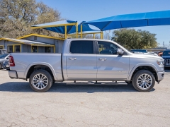 Used 2019  Ram 1500 2WD Crew Cab Laramie at A Motors Sales & Finance near San Antonio&comma; TX