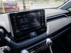 Used 2019  Toyota RAV4 4d SUV FWD XLE at A Motors Sales & Finance near San Antonio&comma; TX