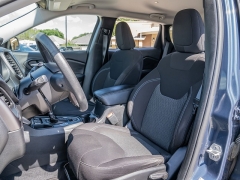 Used 2019 Jeep Cherokee 4d SUV FWD Latitude 2.4L at A Motors Sales & Finance near San Antonio, TX