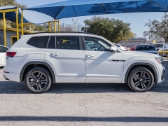 Used 2021  Volkswagen Atlas 3&period;6L V6 SE w&sol;Technology R-Line FWD at A Motors Sales & Finance near San Antonio&comma; TX