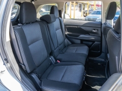 Used 2017  Mitsubishi Outlander 4d SUV FWD SE at A Motors Sales & Finance near San Antonio&comma; TX