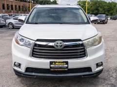 Used 2015  Toyota Highlander 4d SUV FWD Limited Platinum at A Motors Sales & Finance near San Antonio&comma; TX