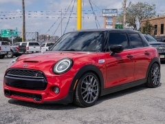 Used 2020  MINI Hardtop 4 Door Cooper S FWD at A Motors Sales & Finance near San Antonio&comma; TX