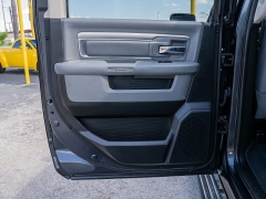 Used 2017  Ram 1500 2WD Crew Cab Lone Star at A Motors Sales & Finance near San Antonio&comma; TX