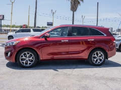Used 2017  Kia Sorento 4d SUV FWD SX at A Motors Sales & Finance near San Antonio&comma; TX