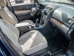 Used 2017 Ford Explorer 4d SUV 4WD Platinum at A Motors Sales & Finance near San Antonio, TX