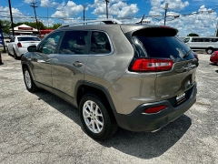 Used 2016 Jeep Cherokee 4d SUV FWD Latitude V6 at A Motors Sales & Finance near San Antonio, TX