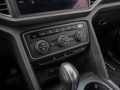 Used 2018  Volkswagen Atlas 2.0T SE w/Technology FWD at A Motors Sales & Finance near San Antonio, TX