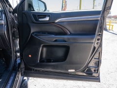 Used 2019  Toyota Highlander Hybrid 4d SUV AWD Limited at A Motors Sales & Finance near San Antonio&comma; TX