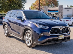 Used 2020  Toyota Highlander 4d SUV FWD LE at A Motors Sales & Finance near San Antonio, TX