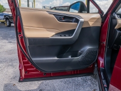 Used 2019  Toyota RAV4 4d SUV FWD LE at A Motors Sales & Finance near San Antonio&comma; TX