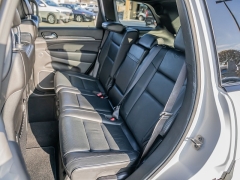 Used 2020  Jeep Grand Cherokee 4d SUV 2WD Overland High Altitude at A Motors Sales & Finance near San Antonio, TX