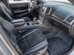 Used 2017  Jeep Grand Cherokee 4d SUV 4WD Laredo Altitude at A Motors Sales & Finance near San Antonio, TX