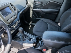 Used 2019 Jeep Cherokee 4d SUV FWD Latitude 2.4L at A Motors Sales & Finance near San Antonio, TX