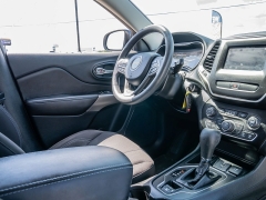 Used 2019 Jeep Cherokee 4d SUV FWD Latitude 2.4L at A Motors Sales & Finance near San Antonio, TX