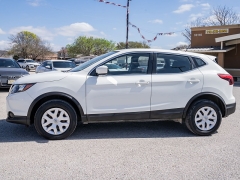Used 2019  Nissan Rogue Sport 4d SUV FWD SV at A Motors Sales & Finance near San Antonio&comma; TX