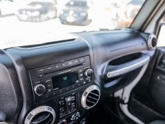 Used 2017  Jeep Wrangler Unlimited 4d Convertible Sahara at A Motors Sales & Finance near San Antonio&comma; TX