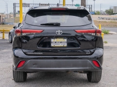 Used 2023  Toyota Highlander XLE FWD at A Motors Sales & Finance near San Antonio&comma; TX