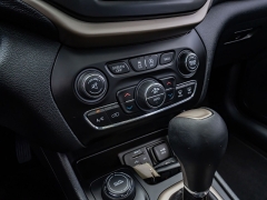 Used 2016  Jeep Cherokee 4d SUV 4WD Limited V6 at A Motors Sales & Finance near San Antonio&comma; TX