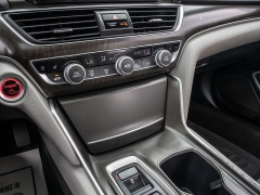 Used 2019  Honda Accord Hybrid 4d Sedan Touring at A Motors Sales & Finance near San Antonio&comma; TX