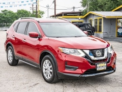Used 2017  Nissan Rogue 4d SUV FWD SV at A Motors Sales & Finance near San Antonio&comma; TX