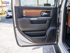 Used 2017  Ram 1500 2WD Crew Cab Longhorn at A Motors Sales & Finance near San Antonio&comma; TX