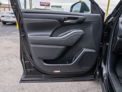 Used 2023  Toyota Highlander XLE FWD at A Motors Sales & Finance near San Antonio&comma; TX