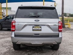 Used 2020  Ford Expedition 4d SUV 2WD XLT at A Motors Sales & Finance near San Antonio&comma; TX