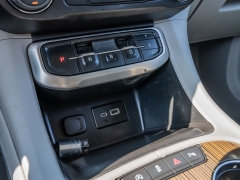 Used 2021  GMC Acadia FWD 4dr SLE at A Motors Sales & Finance near San Antonio, TX