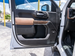 Used 2022  Chevrolet Silverado 2500HD 4WD Crew Cab 159" High Country Dsl at A Motors Sales & Finance near San Antonio&comma; TX