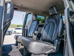 Used 2018 Chrysler Pacifica 4d Wagon Touring L at A Motors Sales & Finance near San Antonio, TX