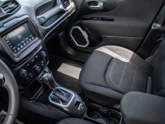 Used 2018  Jeep Renegade 4d SUV FWD Latitude at A Motors Sales & Finance near San Antonio&comma; TX