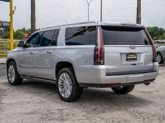 Used 2019  Cadillac Escalade ESV 4d SUV 4WD Platinum at A Motors Sales & Finance near San Antonio&comma; TX