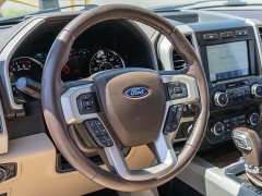 Used 2020  Ford F-150 4WD SuperCrew Lariat 5 1&sol;2 at A Motors Sales & Finance near San Antonio&comma; TX