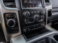 Used 2018  Ram 1500 2WD Crew Cab Lone Star Silver at A Motors Sales & Finance near San Antonio&comma; TX