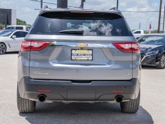 Used 2020  Chevrolet Traverse 4d SUV FWD LT Cloth w&sol;1LT at A Motors Sales & Finance near San Antonio&comma; TX