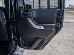 Used 2016  Jeep Wrangler Unlimited 4d Convertible Sahara at A Motors Sales & Finance near San Antonio&comma; TX